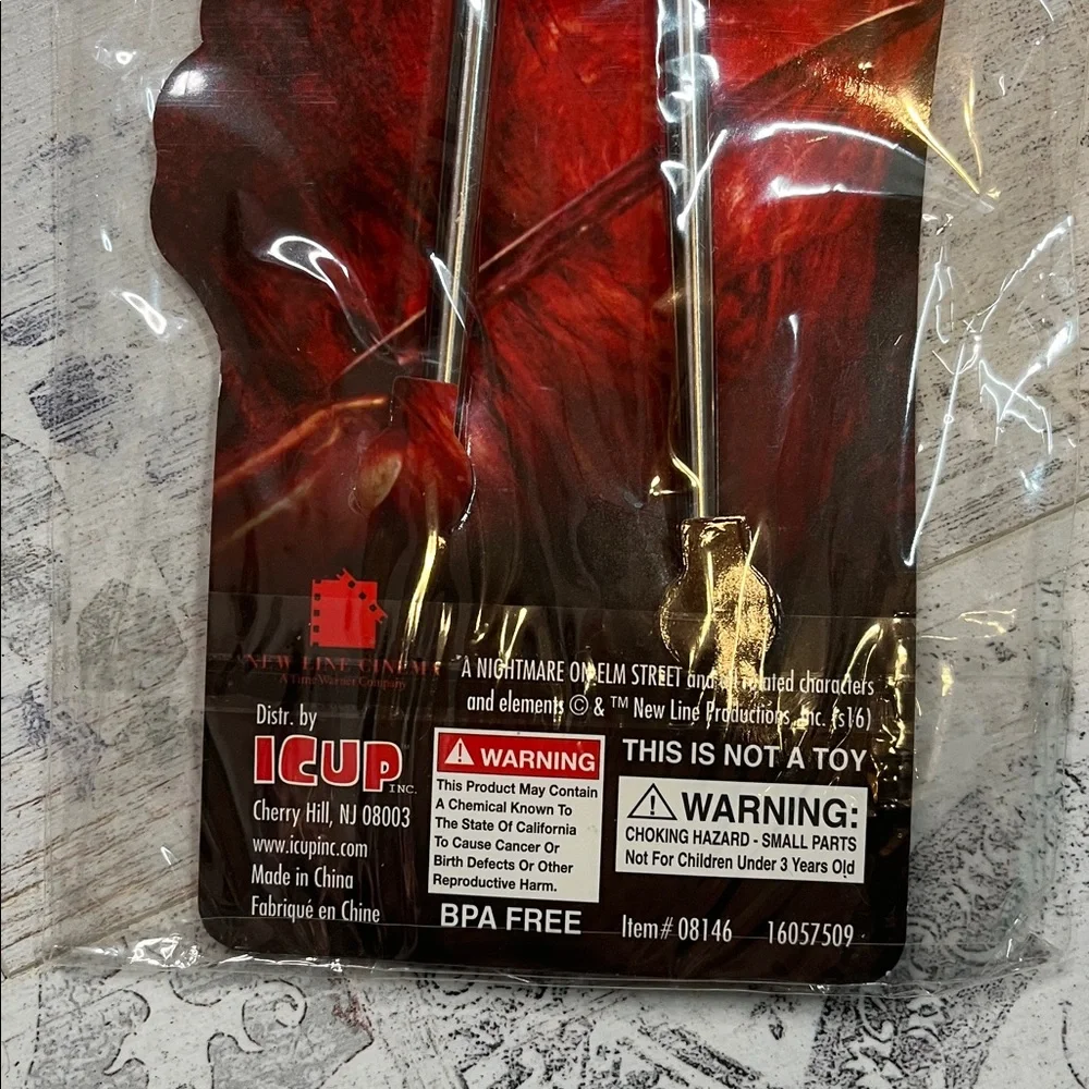 Loot Crate A Nightmare On Elm Street Freddy Glove Chopsticks